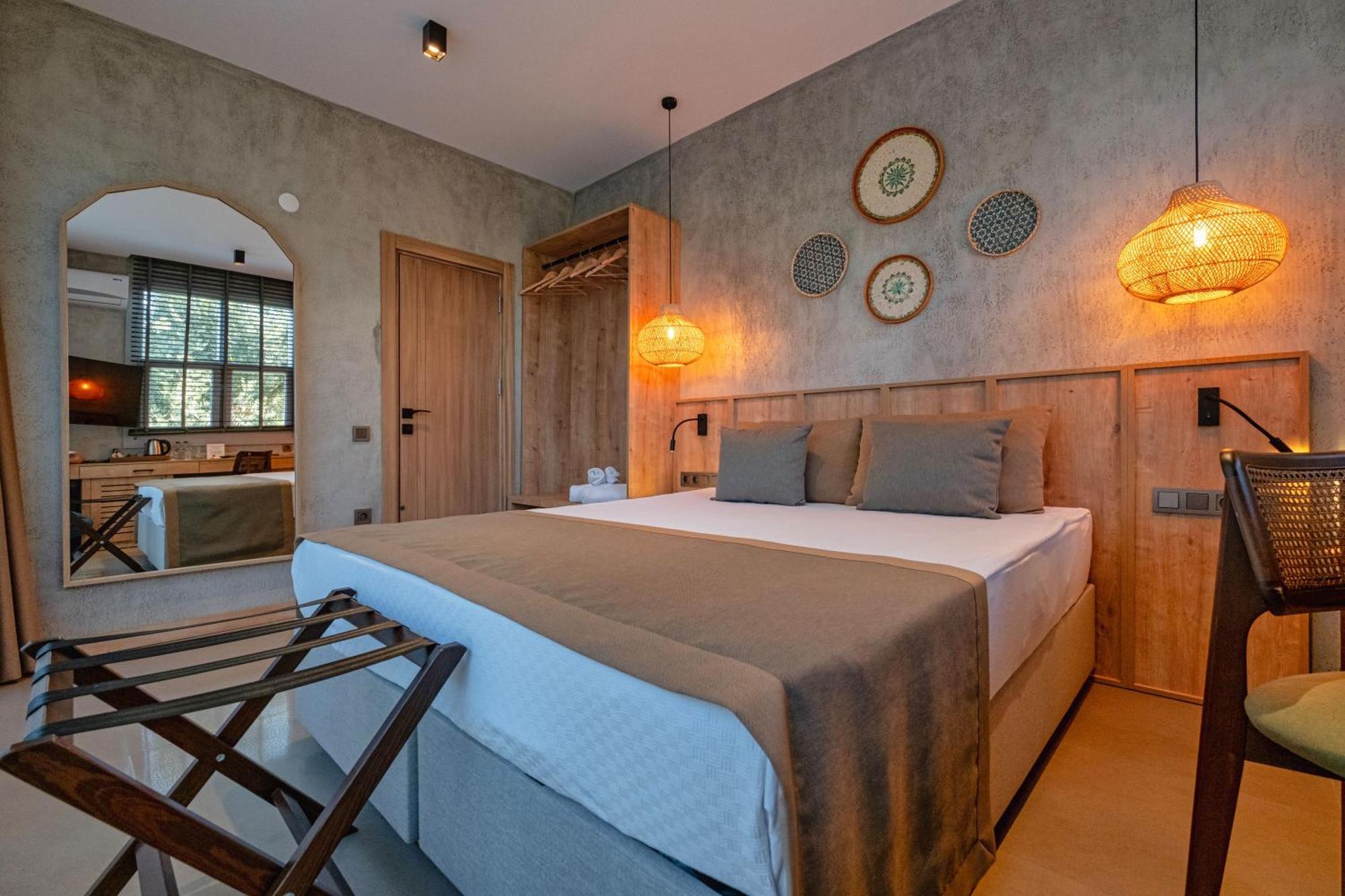Route Hotel Kaleici - Adult Only Анталья Экстерьер фото